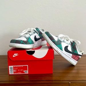 Nike Low Dunks